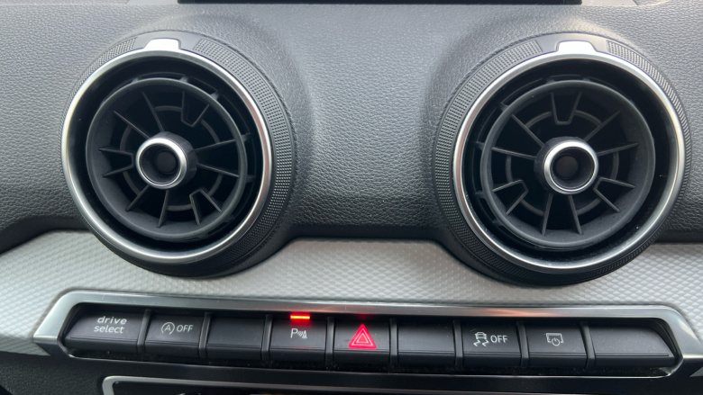 Audi Q2 1.6 TDI SE 5dr Diesel Estate